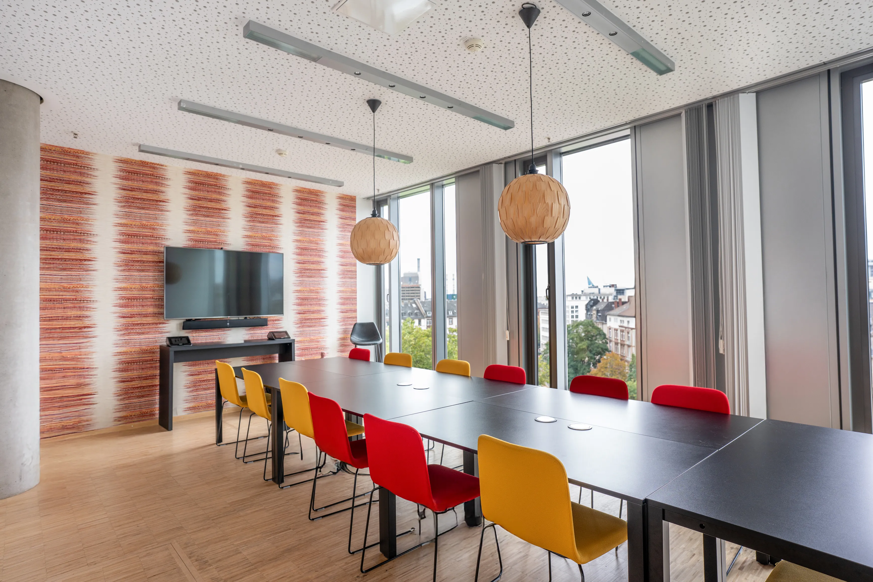 Tribes Frankfurt Baseler office interior
